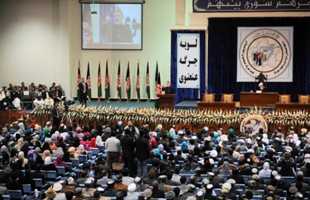 جریان‌های سیاسی افغانستان خواهان برگزاری لویه جرگۀ زودهنگام شدند