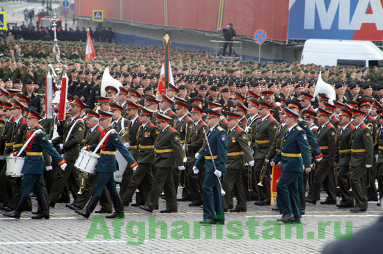 رژه نظامی در میدان سرخ