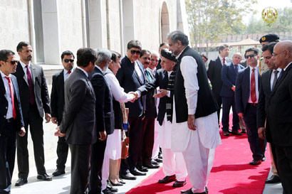 سران افغانستان به نخست‎وزیر پاکستان: ادامۀ وضعیت به سود دو طرف نیست